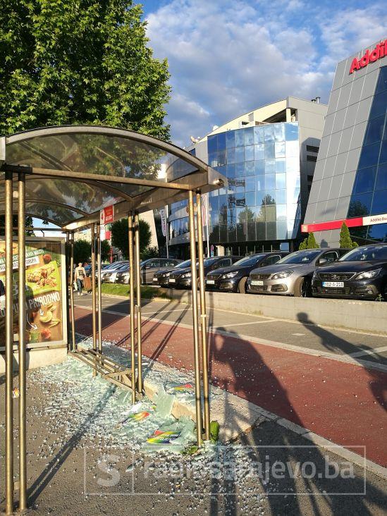  Autobuska stanica na Alipašinom Polju: fotografirano 17. 5. 2018. - undefined